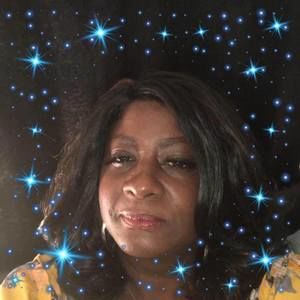 Meet your Posher, Karla